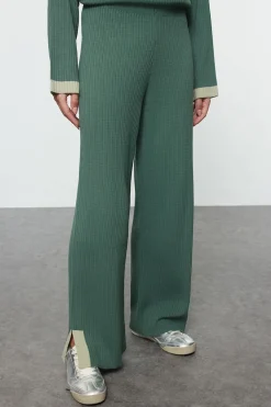 Trendyol Conjunto pantalón y camiseta punto con ribetes verde Sale