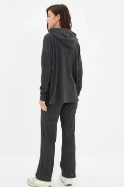 Trendyol Conjunto pijama canalé con capucha gris Outlet