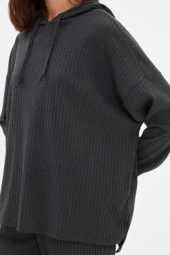 Trendyol Conjunto pijama canalé con capucha gris Outlet