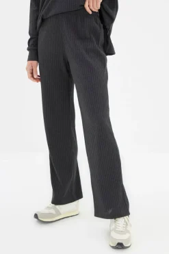 Trendyol Conjunto pijama canalé con capucha gris Outlet