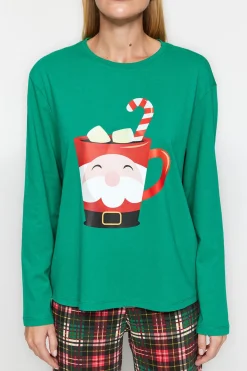 Trendyol Conjunto pijama cuadros Navidad Papá Noél verde New