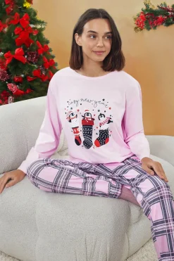 Trendyol Conjunto pijama Navidad cuadros rosa estampado