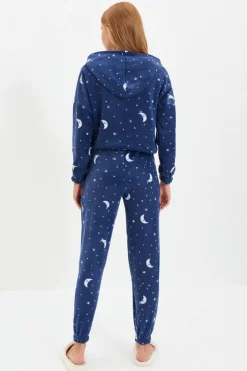Trendyol Conjunto pijama polar capucha galaxia azul New