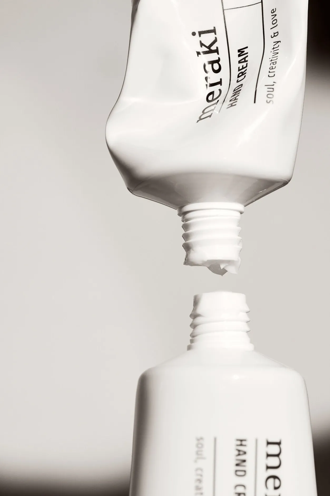 Meraki Crema de manos Northern dawn blanco New