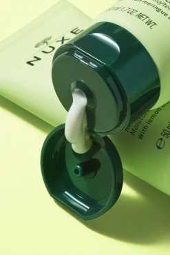 Nuxe Crema de manos y uñas con fragancia de merengue de limón Verde