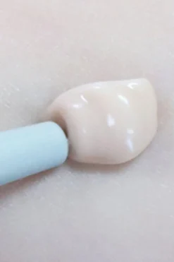 Suntique Crema solar antimanchas I'm 8.8% Dark Spot beige Sale