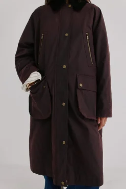Hoss Intropia Damaris. Trench con bolsillos Granate Best