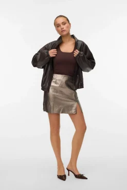 Vero Moda Falda corta efecto piel Gris Hot