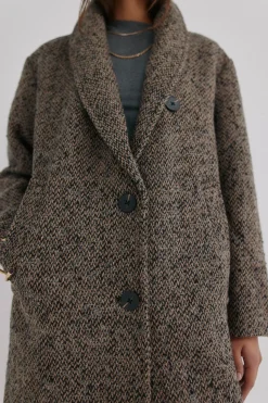 Hoss Intropia Fátima. Abrigo con solapa Marfil Best