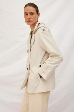 Cortefiel Gabardina corta con vuelo Arena Online