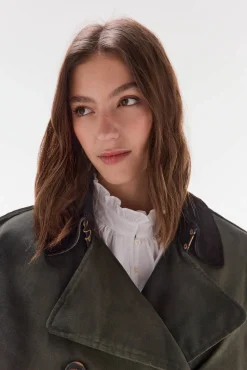 TFP by Tamara Falcó Gabardina larga encerada Verde