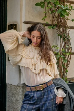 Hoss Intropia Giulia. Blusa romántica Marfil Outlet