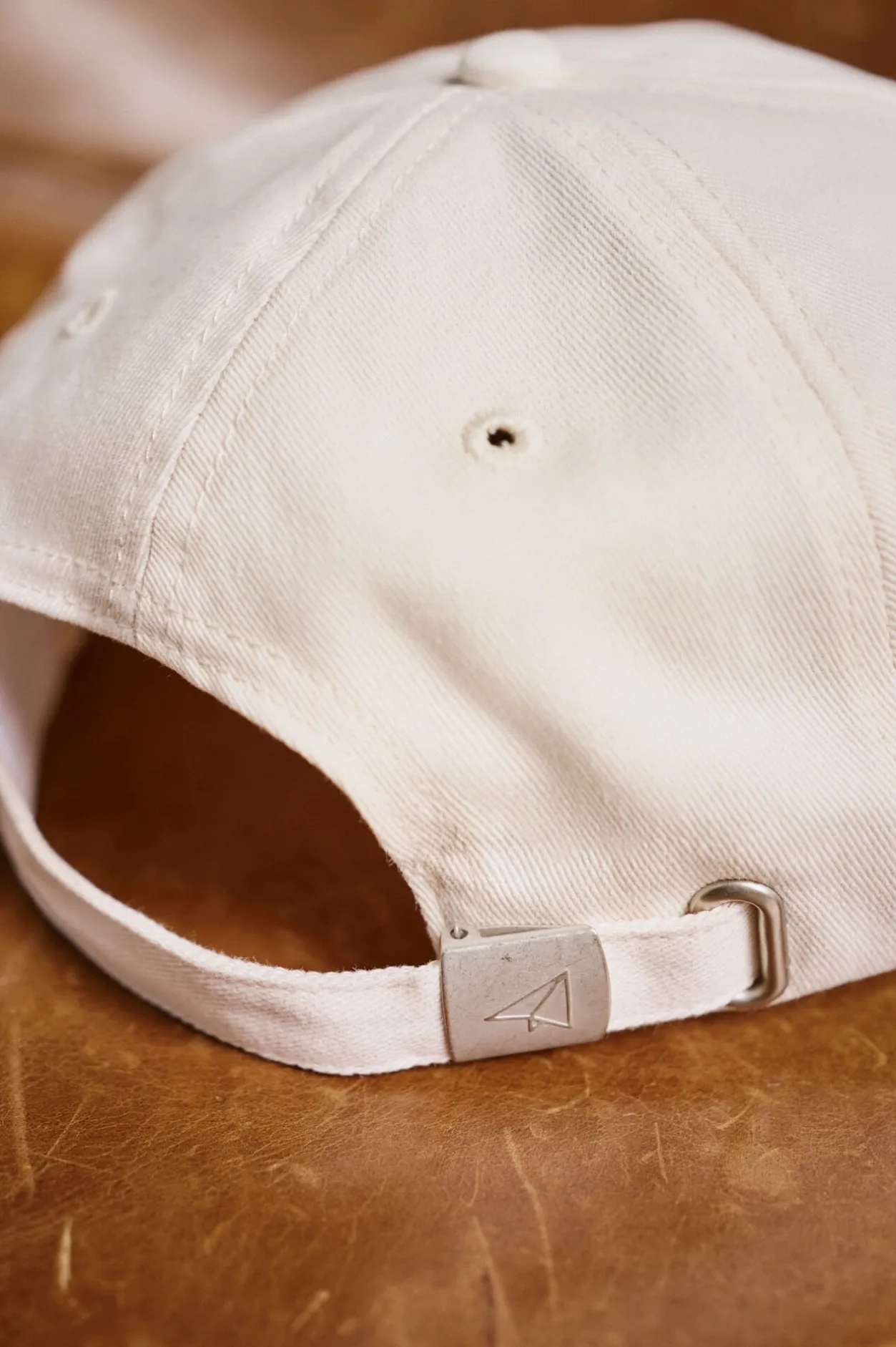 OOTO Gorra visera textil Beige Sale