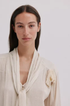 Hoss Intropia Gretel. Blusa lazada Estampado Beige Online