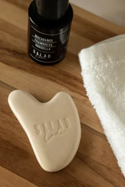 Salad Code Guasha artesanal negro