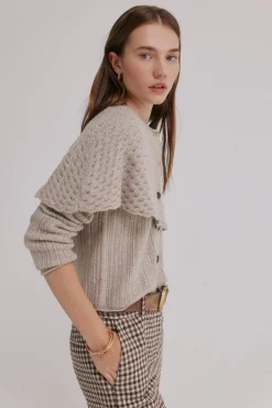 Hoss Intropia Inna. Cárdigan con capa Beige