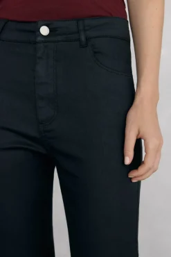 Pedro del Hierro Jeans efecto cuero flare cropped basic Negro Outlet