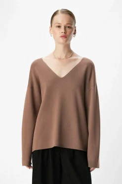 Object Jersey básico cuello pico Marr&oacute;n Outlet