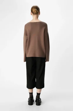 Object Jersey básico cuello pico Marr&oacute;n Outlet