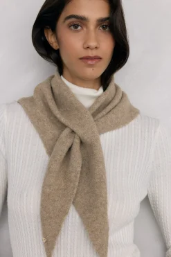 Pedro del Hierro Jersey cuello cisne básico ochitos Crudo