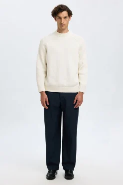 Selected Jersey cuello mock 100% algodón orgánico. Blanco Clearance