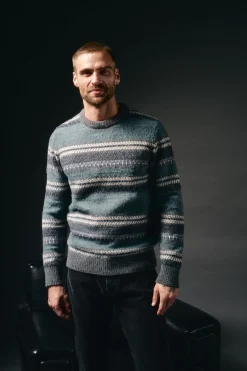 OOTO Jersey navideño cuello caja Estampado gris