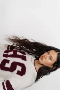 High Spirits Jersey Varsity blanco Hot