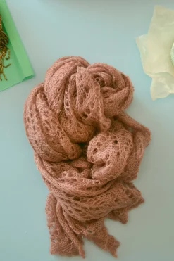 Hoss Intropia Lucila. Bufanda calada Rosa Hot