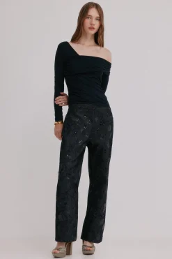 Hoss Intropia Magnolia. Top escote asimétrico Negro New