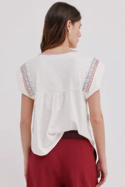 Hoss Intropia Malena. Camiseta bordada Beige