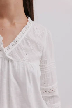 Hoss Intropia Marina. Camiseta bordada Blanco Hot