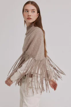 Hoss Intropia Marta. Capa flecos de tricot Beige