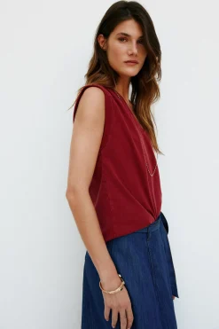 Hoss Intropia Mónica. Camiseta con pliegues Granate Outlet