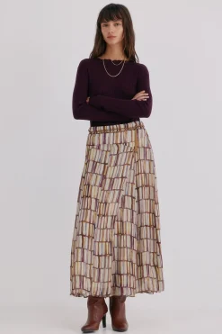 Hoss Intropia Nidia. Top con detalle de ondas Granate Outlet