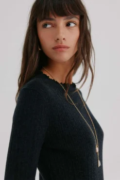 Hoss Intropia Nidia. Top con detalle de ondas Gris