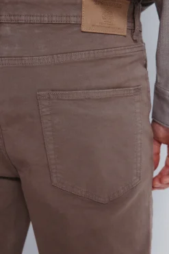 Springfield Pantalón 5 bolsillos color slim fit nude