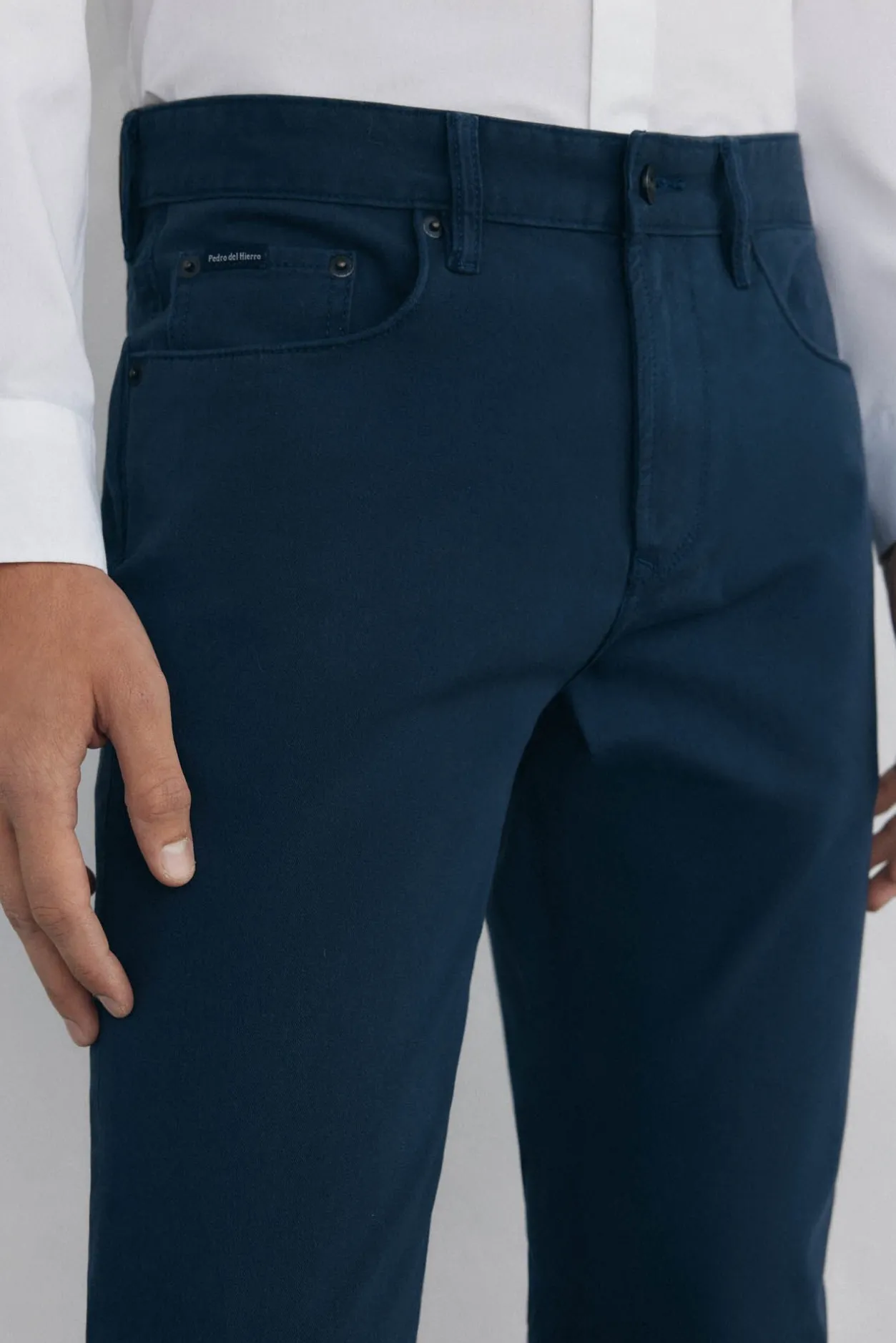 Pedro del Hierro Pantalón 5 bolsillos color slim fit Azul Online