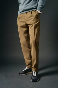 OOTO Pantalón chino pinzas Marr&oacute;n Clearance