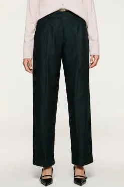 Selected Pantalón chino pinzas. Negro