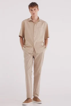 Springfield Pantalón chino vestir comfort slim fit nude