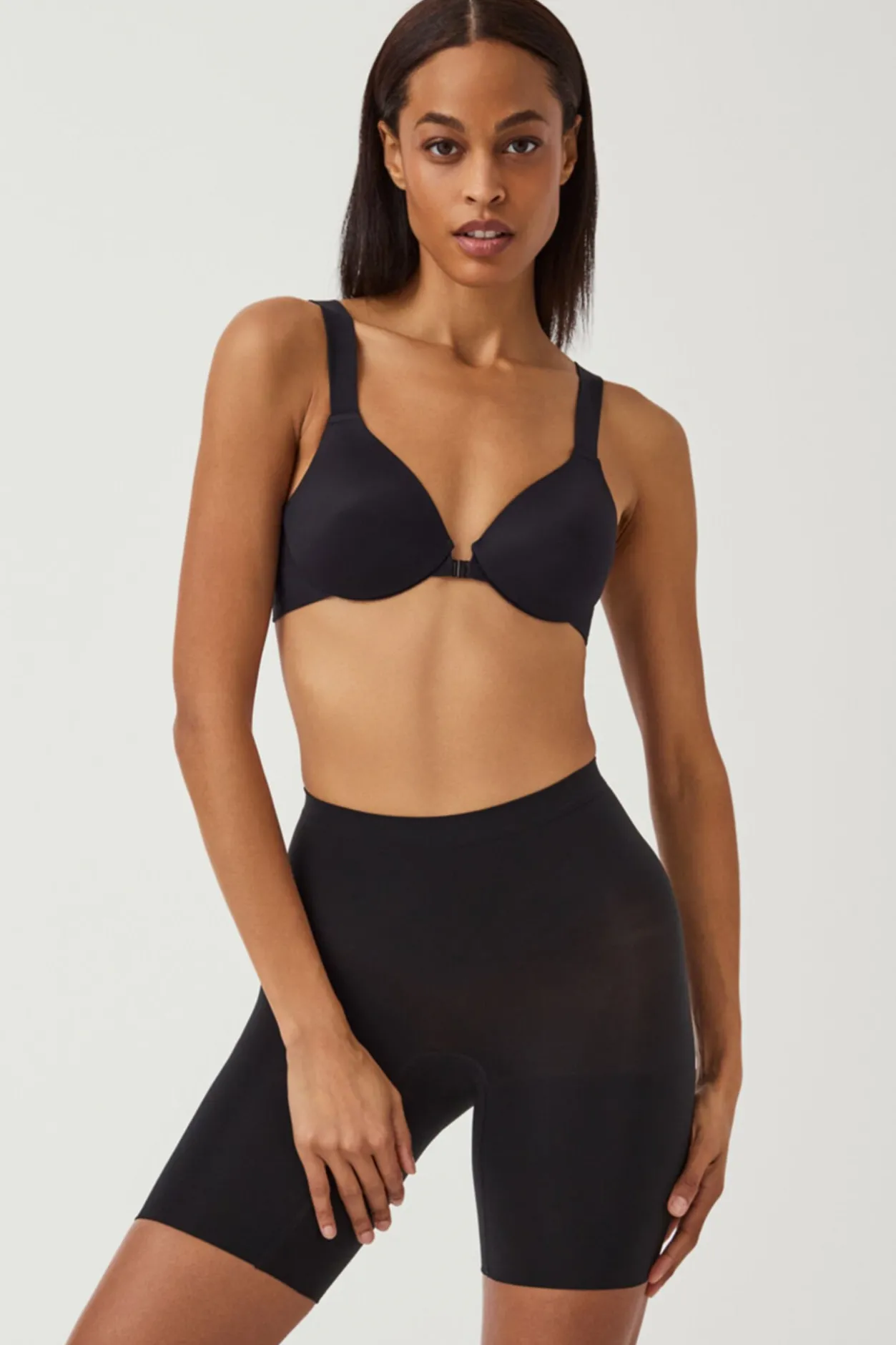 Spanx Pantalón corto a media pierna compresion media nude negro Hot