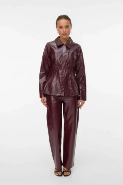 Vero Moda Pantalón encerado efecto brillo Granate New