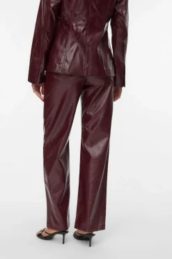 Vero Moda Pantalón encerado efecto brillo Granate New