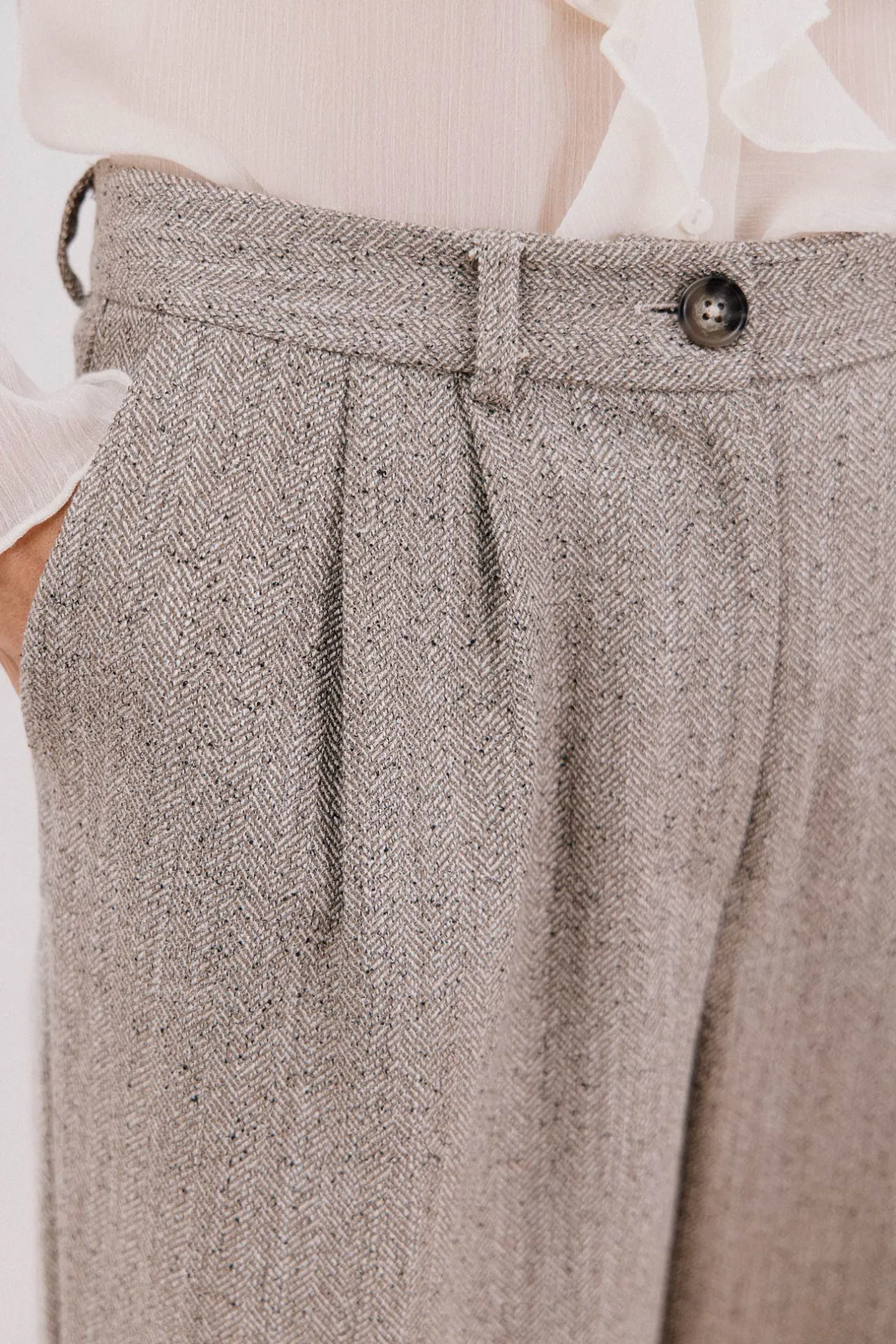 Cortefiel Pantalón largo ancho con doble pinza Beige Best