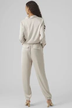 Vero Moda Pantalón pitillo efecto satinado Beige Discount