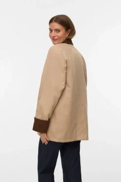 Vero Moda Parka encerada multibolsillos Marr&oacute;n Clearance