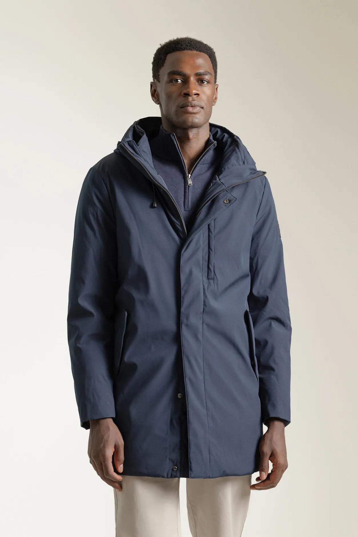 PuroEGO Parka técnica capucha arena Azul marino