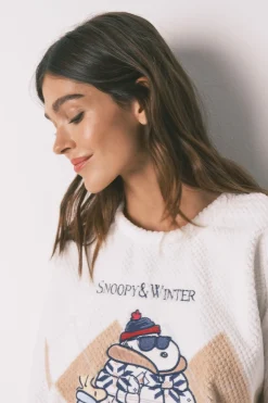 Women'secret Pijama largo Snoopy polar mousse marfil Outlet