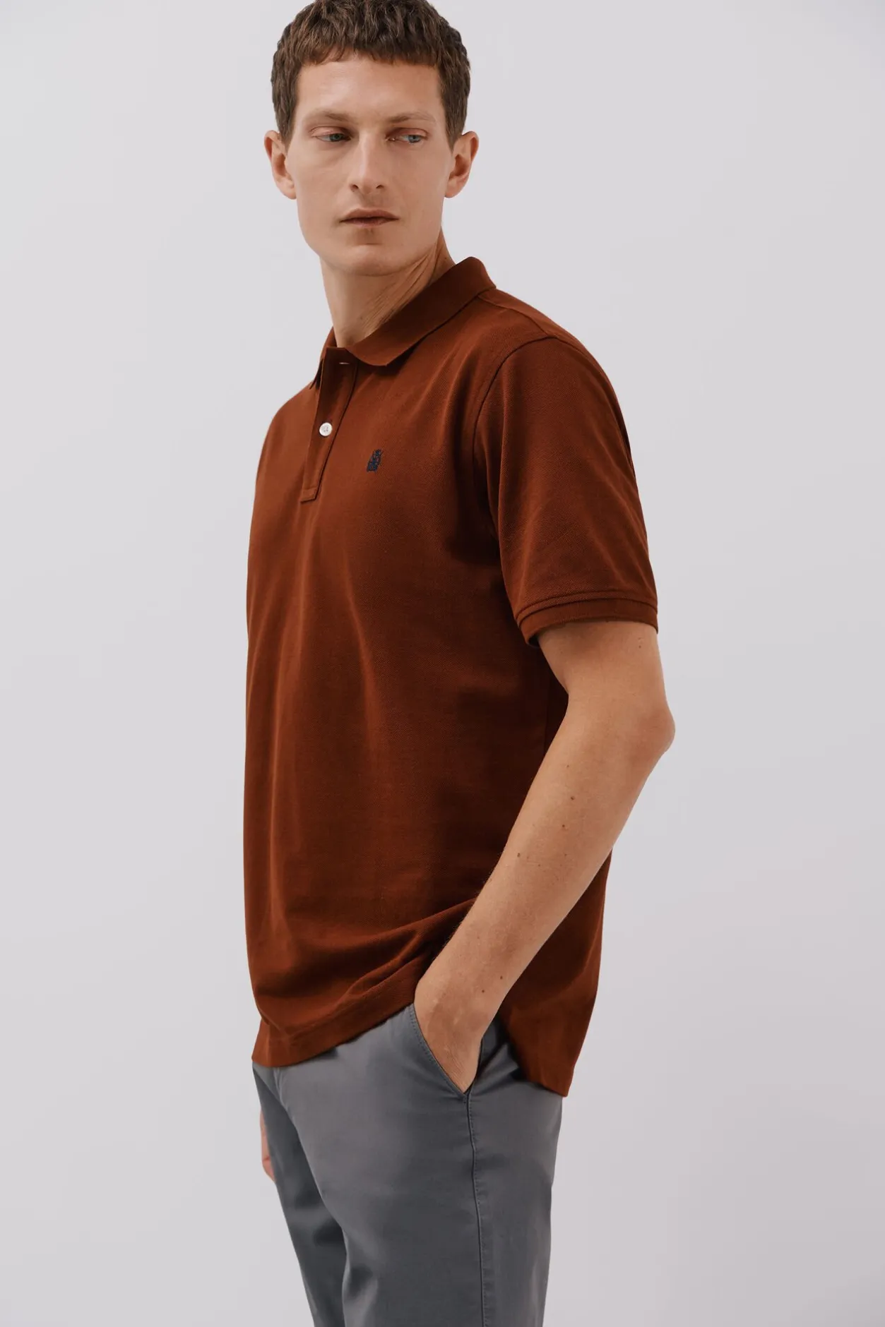 Cortefiel Polo básico piqué Marrón New