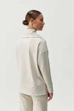 Born Living Yoga Polo deportivo Lua "Skin move" beige marfil New